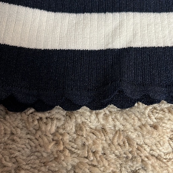 Loft Top - Picture 5 of 5